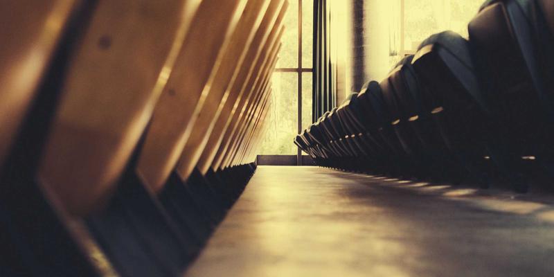 守护智能安防的“生命线”:深圳国威达密封型防水连接器如何以精密制造应对严苛户外挑战